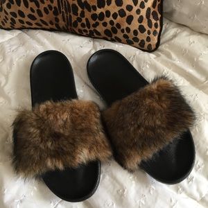 UGG Australia Royale Slides